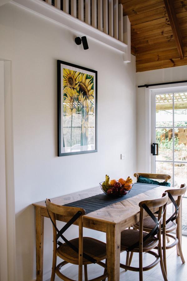 Wurrung B & B - The Cottage Woodend Exteriör bild